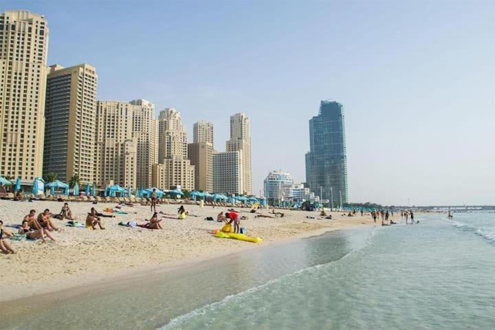 Amazing 1bdr In Jbr- Beach Access And Lake View Apartment